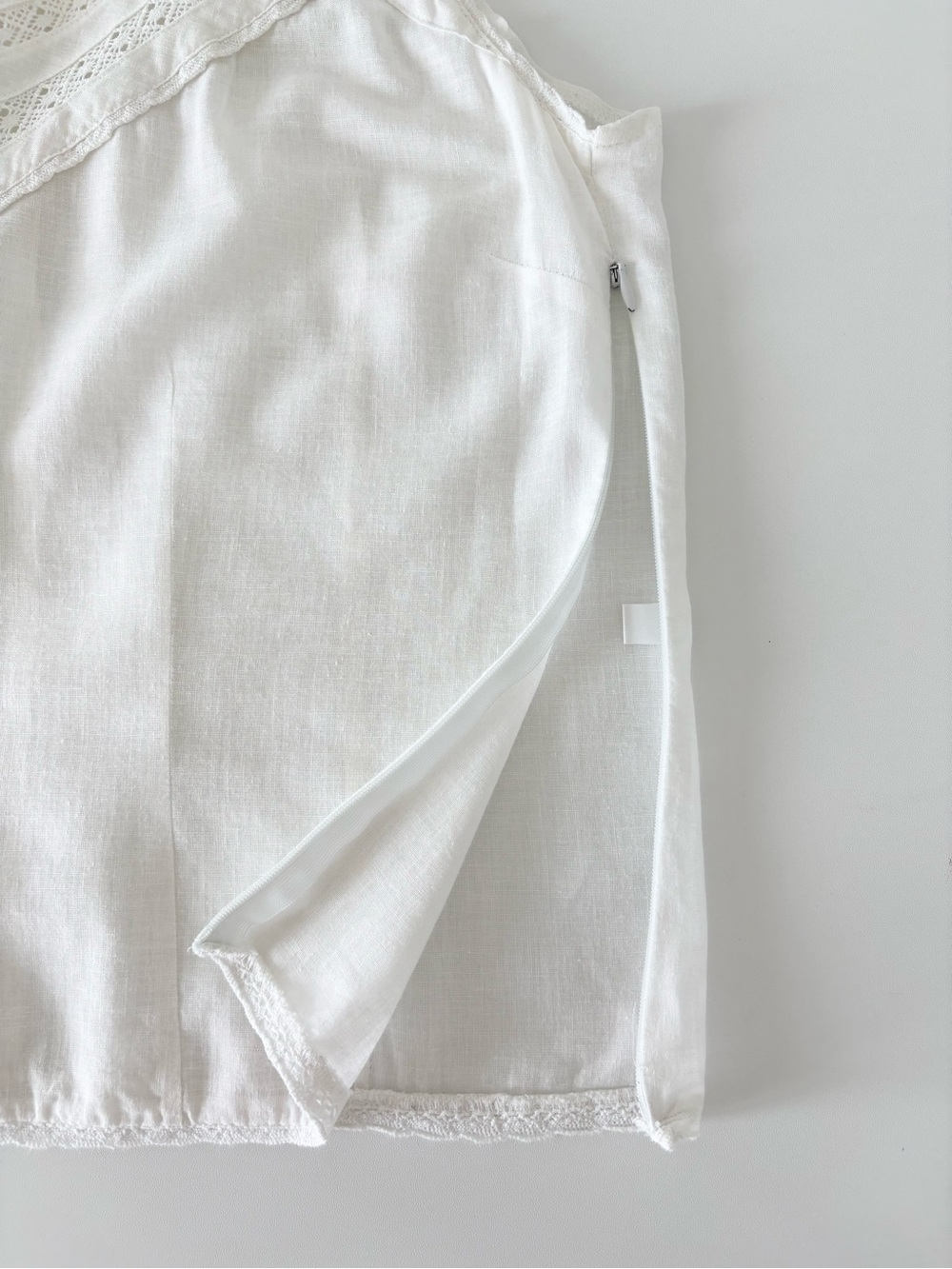 Y2K Tristan & Iseut Boho Romantic Sleeveless Blouse - Picture 5 of 9